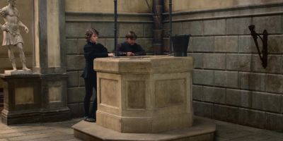 Don't touch him! - Medici: Masters of Florence