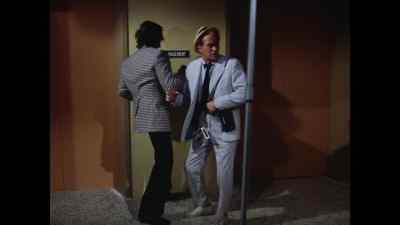 Don't touch that! - Kolchak: The Night Stalker