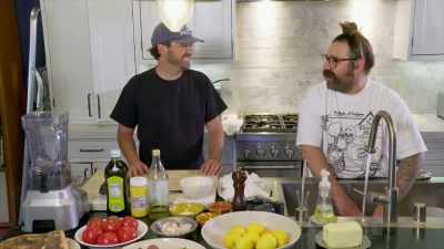 - Don't waste the stems. [laughter] - Selena + Chef