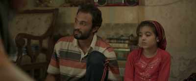 -Don't worry, he'll come.
-How rude! - A Hero