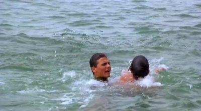 -DON'T WORRY! I GOT YOU! - Baywatch