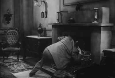 -Don't worry,
I'm coming into ya. - The Ape Man