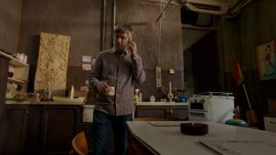 Don't worry. I'm gonna
tie it off right now. - The Loch