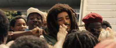 ♪ Don't worry ♪ - Bob Marley: One Love