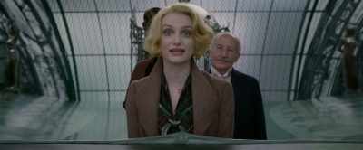 Don't worry. She's gonna see you, - Fantastic Beasts: The Crimes of Grindelwald