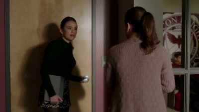 Don't worry, switching
from pre-med to English - Pretty Little Liars: The Perfectionists