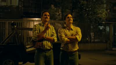Don't you think the workers will choke with all that smoke? - Narcos