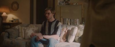 [door bangs] - Dahmer – Monster: The Jeffrey Dahmer Story