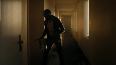 ( door beeps ) - Fear the Walking Dead