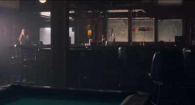 (door bells jangling) - Finding Steve McQueen