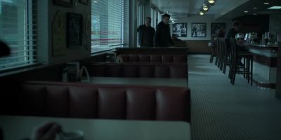 [door chime jingles] - Ozark