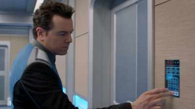 (door chimes) - The Orville