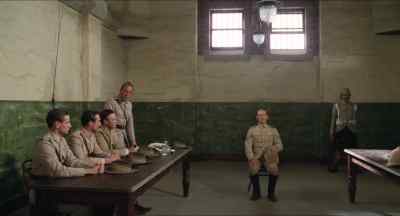 ( door clanging ) - Breaker Morant