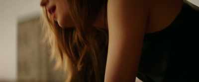 (door clicking) - Fifty Shades Darker