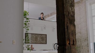 (door clicks shut) - Queen of the South
