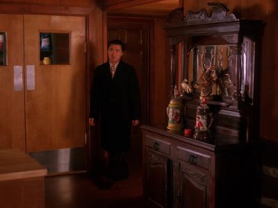 [DOOR CLOSES] - Twin Peaks