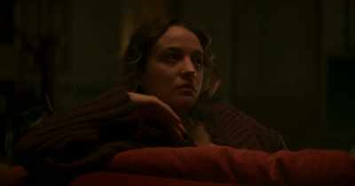 [door closes] - The Republic of Sarah
