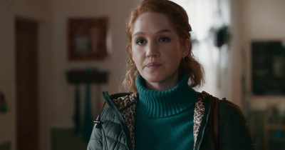 [door closes] - The Republic of Sarah