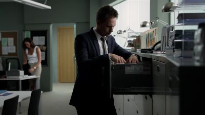 (DOOR CLOSING) - Suits