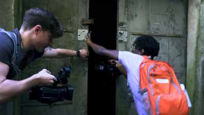 -(door creaking)
-(Carly) Come on, push. (laughs) - Devon