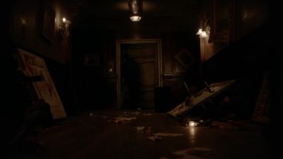 (door creaking) - The Vampire Diaries