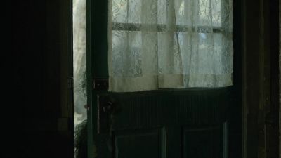 (door creaks open) - The Last Man on Earth