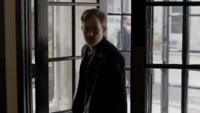 [door creaks] - Homeland