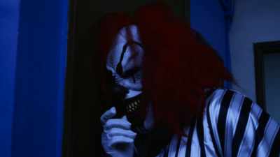 (door knocking) - Scissors