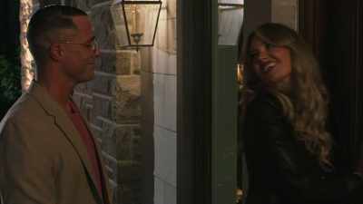 [door lock beeping] - Swindler Seduction