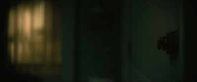 [door lock clicks] - Boston Strangler