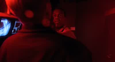 Door. Open it. Go fuck yourself. Okay. Okay. The door. Yes, sir. You don't know what you're doing, H - Predator 2