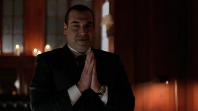 (DOOR OPENING AND CLOSING) - Suits