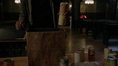 [door opening] - The Originals