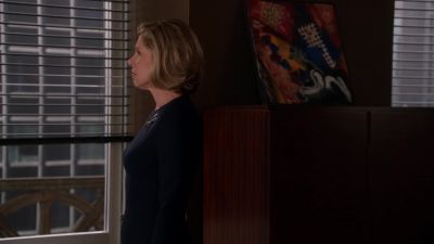 (door opening) - The Good Wife