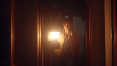 -[Door opens]
-Alicia! - Fear the Walking Dead