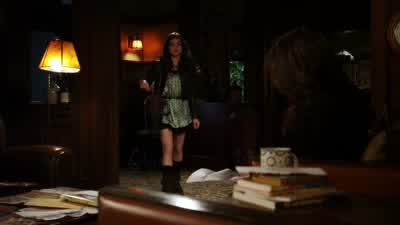 Mom? I have to tell you something. - Pretty Little Liars