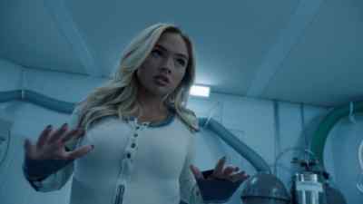 -(door opens)
-NOAH: Lauren, don't. - The Gifted