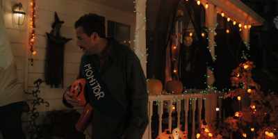 [door opens] - Hubie Halloween
