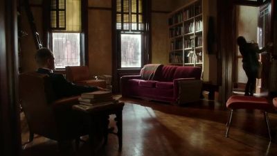 (door opens) - Elementary