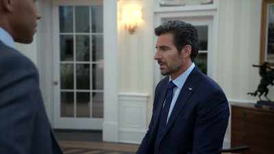 [Door opens] - Tyler Perry's The Oval