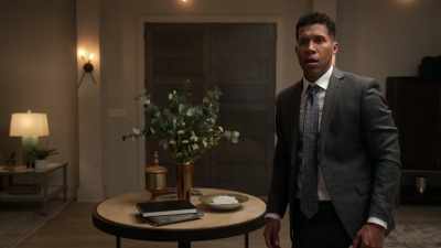 [Door opens] - Tyler Perry's The Oval
