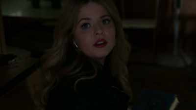 [door opens] - Pretty Little Liars: The Perfectionists