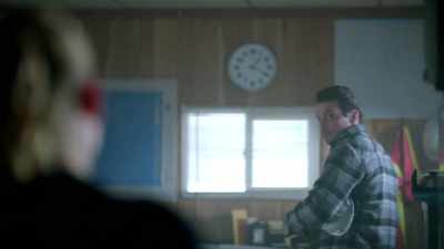 (DOOR OPENS) - Riverdale