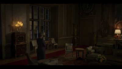 [door opens] - The Crown