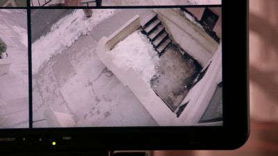 (door opens) - The Good Wife