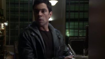 [door opens] - Cold Case