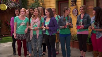 ( door opens ) - Liv and Maddie