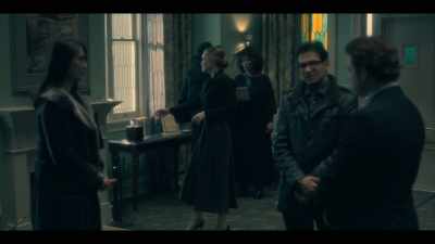 [door opens] - The Haunting of Hill House
