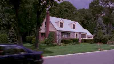[door opens] - Everybody Loves Raymond