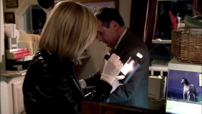 [ door opens ] - CSI: Crime Scene Investigation